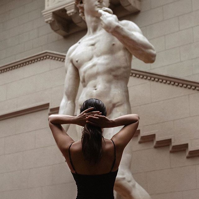 640x640, 50 Kb / статуя, скульптура, девушка