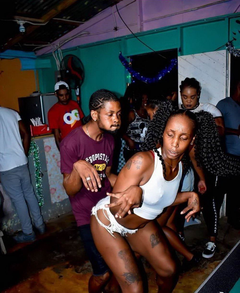 1000x1221, 160 Kb / негры, танец, болезнь какая то