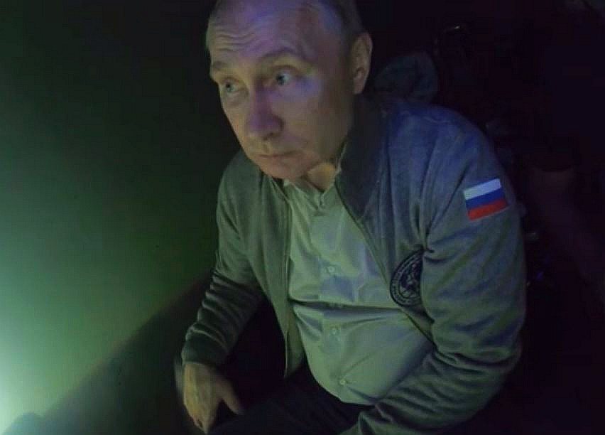 852x612, 42 Kb / путин, батискаф, политота