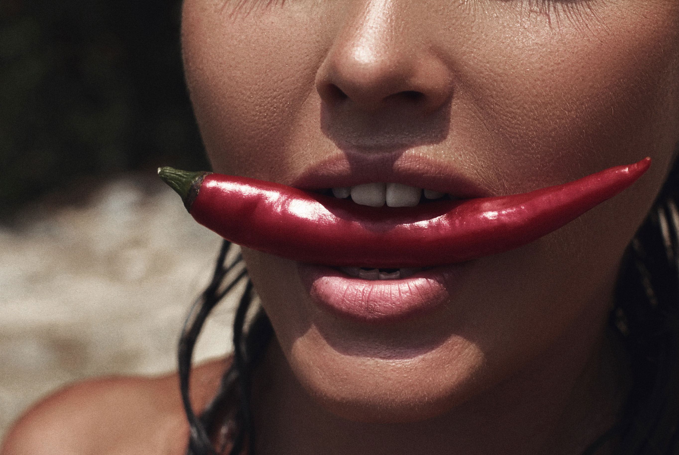 2727x1827, 603 Kb / перчик, перец, рот, девушка