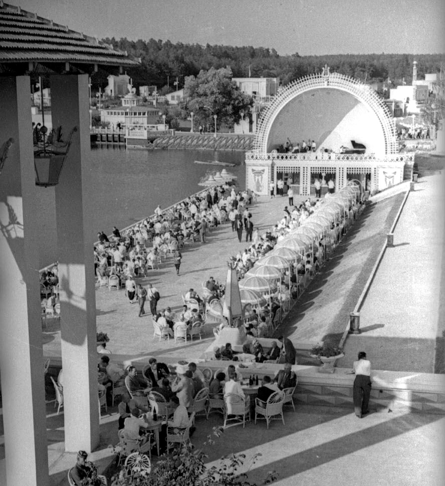 888x970, 236 Kb / Ресторан, Глав, Пиво, ВСХВ, Москва, 1940 год