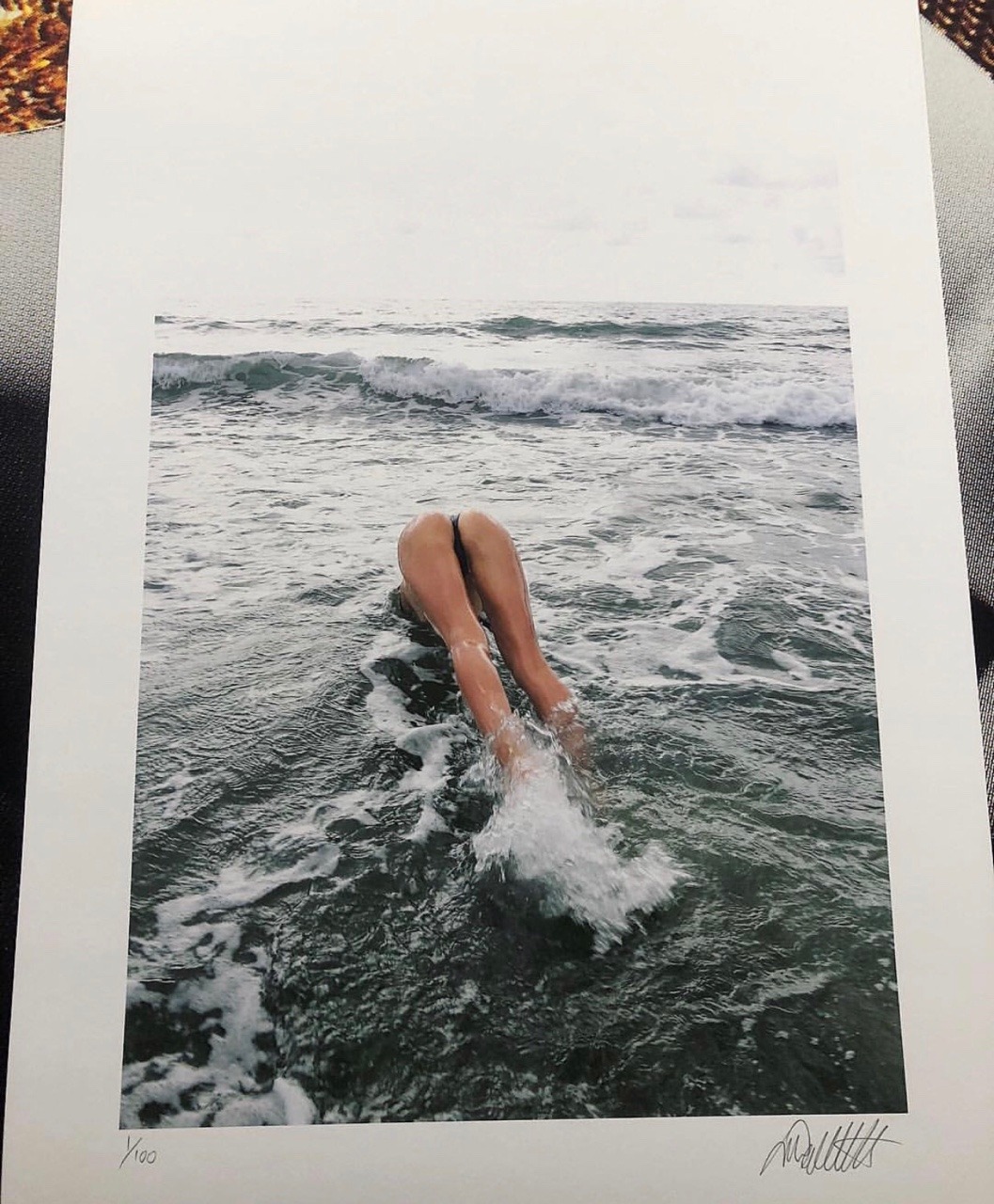 1057x1280, 335 Kb / ноги, прыжок, брызги, попа, фото