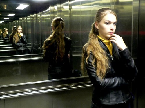 500x375, 47 Kb / лифт, зеркало