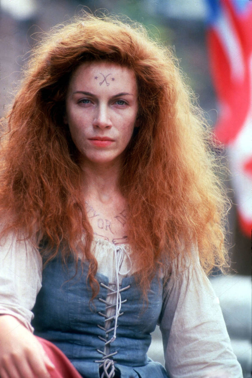 865x1299, 493 Kb / Анни, Ленокс, рыжая