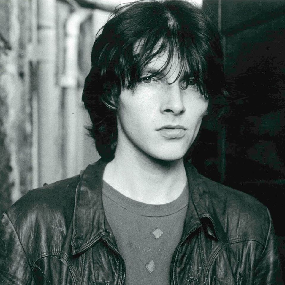 960x960, 132 Kb / Брендан Перри, ч/б