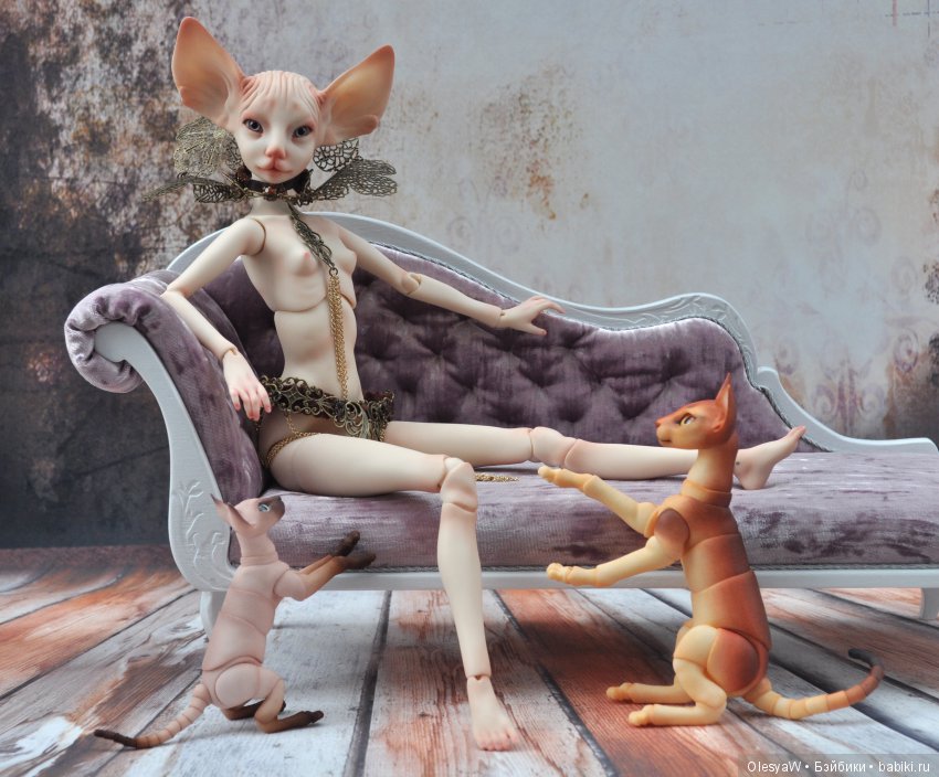 850x704, 113 Kb / котодевка, кошки, кушетка, трусы, украшения