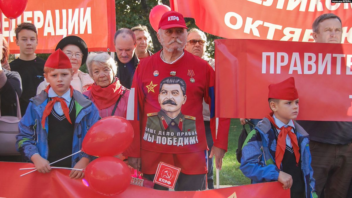 1200x675, 155 Kb / сталин, усы, чудак, право, лево, напомнило одного юзера