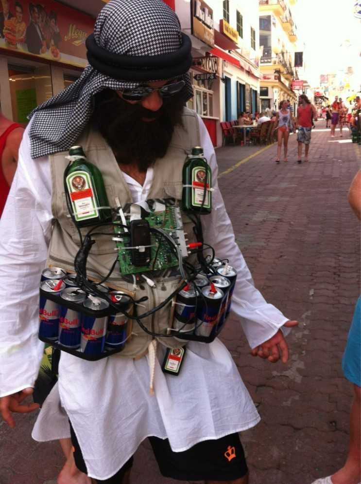 743x994, 87 Kb / ягермейстер, энергетик, террорист, косплей, бухлишко, бомба