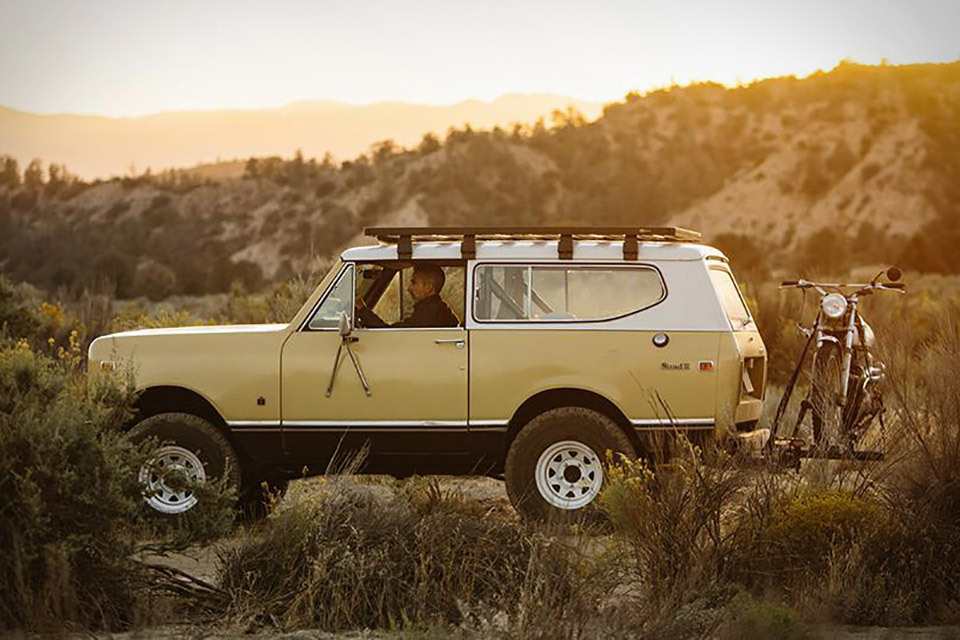 960x640, 161 Kb / автомобиль, внедорожник, горы, мотоцикл