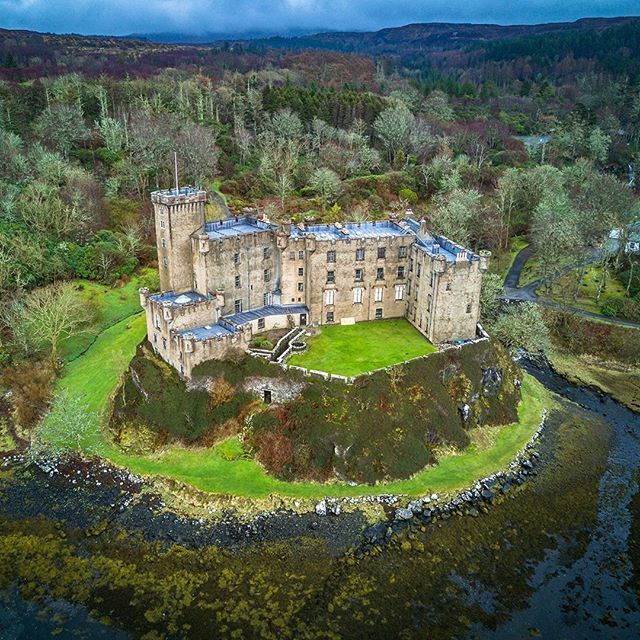 640x640, 131 Kb / замок