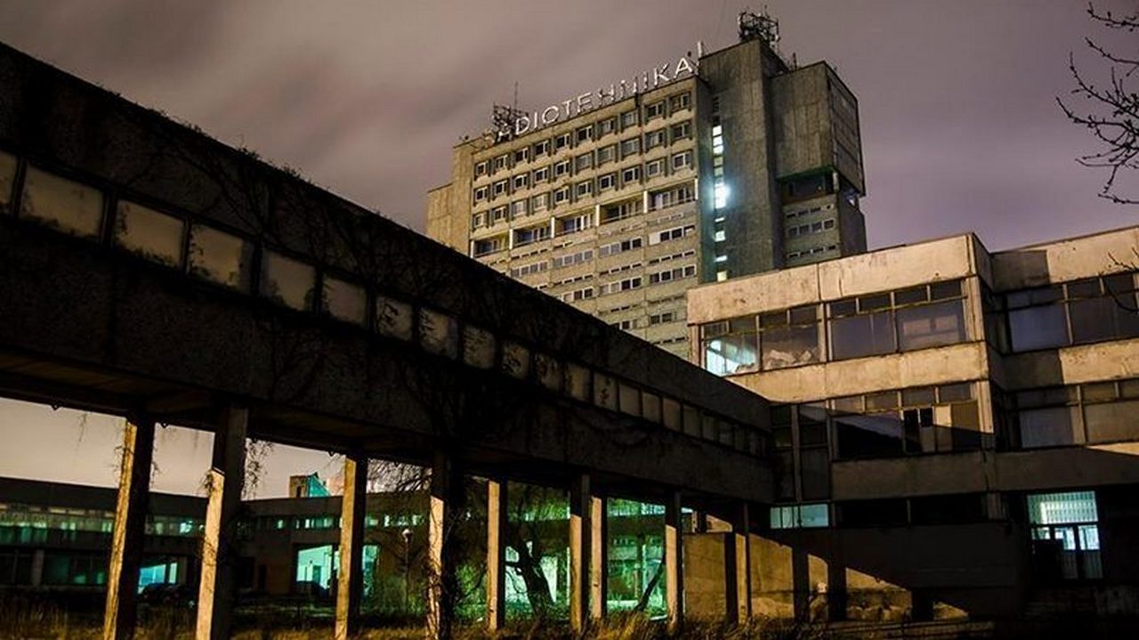 1280x719, 128 Kb / завод, радиотехника, Рига