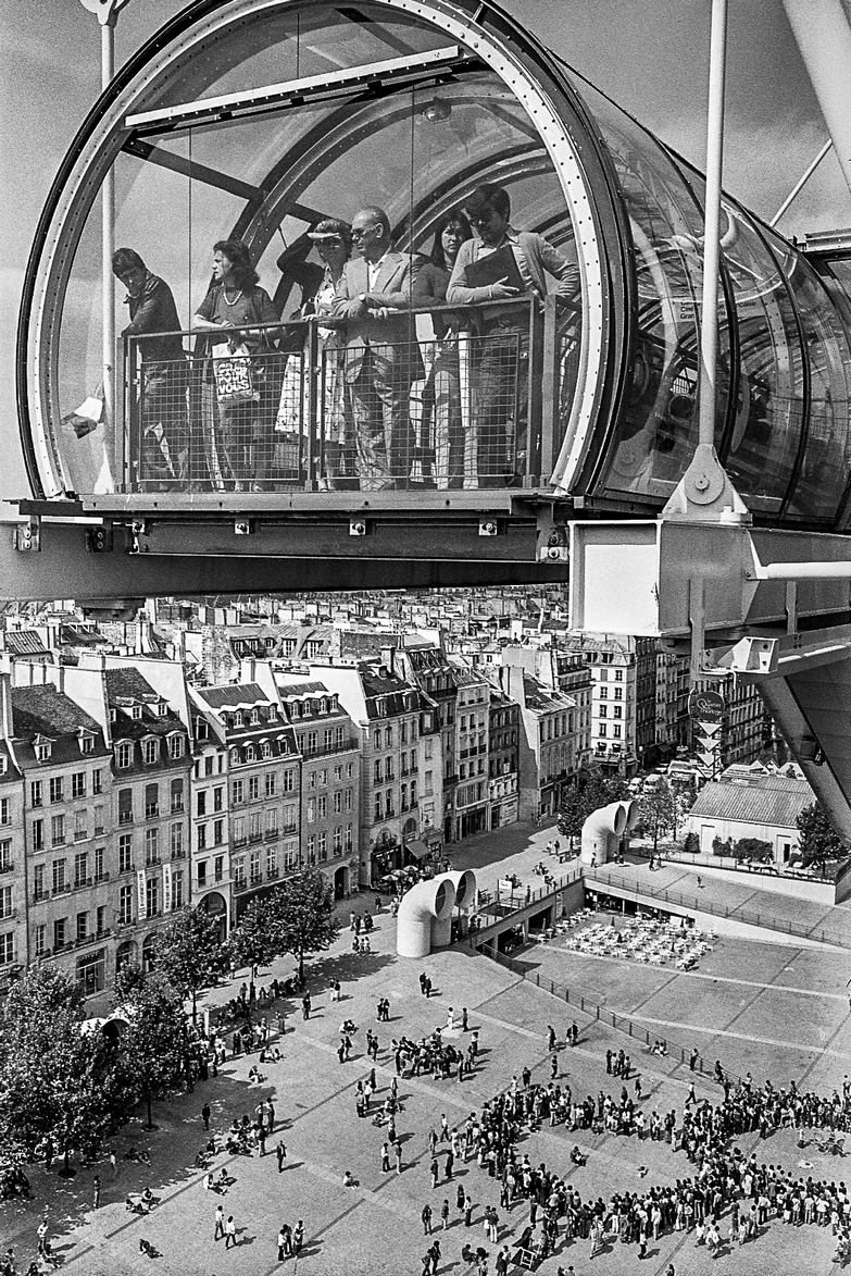 783x1173, 466 Kb / ч/б, Франция, Париж, музей, галерея, Жорж Помпиду, центр