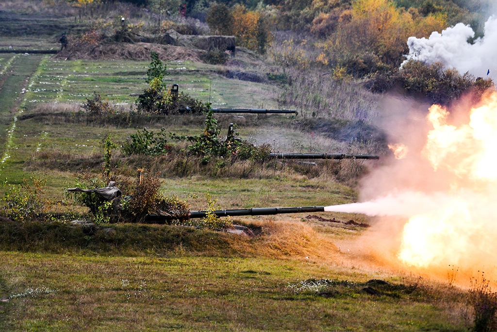 1024x683, 528 Kb / танк, выстрел, учения