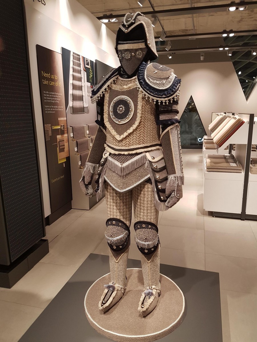 900x1200, 276 Kb / ковровый, рыцарь, латы