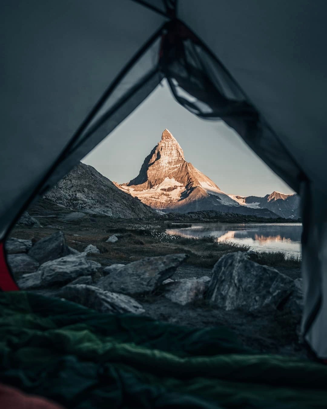 1080x1350, 125 Kb / палатка, камни, гора, скала