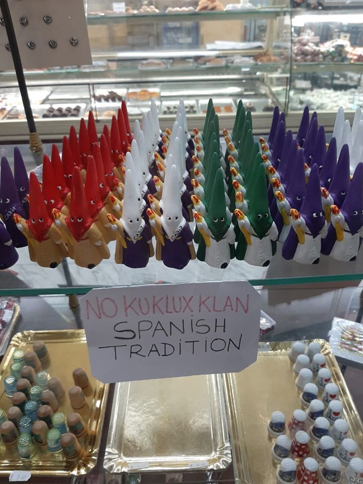 720x960, 124 Kb / фигурка, колпак, Ку-клукс-клан, магазин, прилавок, стекло