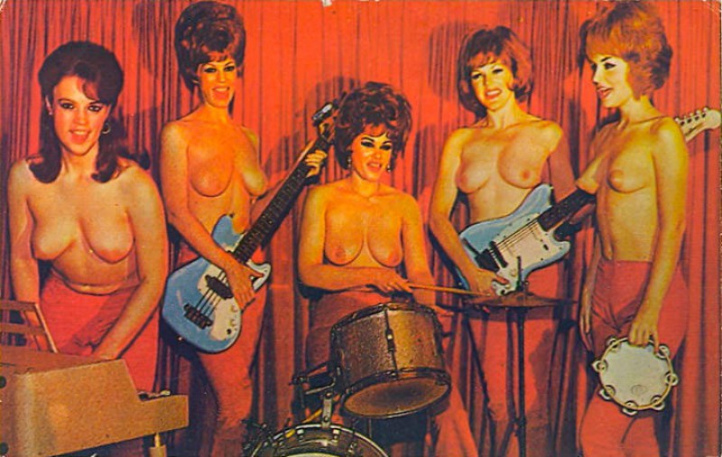 800x506, 115 Kb / группа, топлесс, барабан, гитара, бубен, the ladybirds