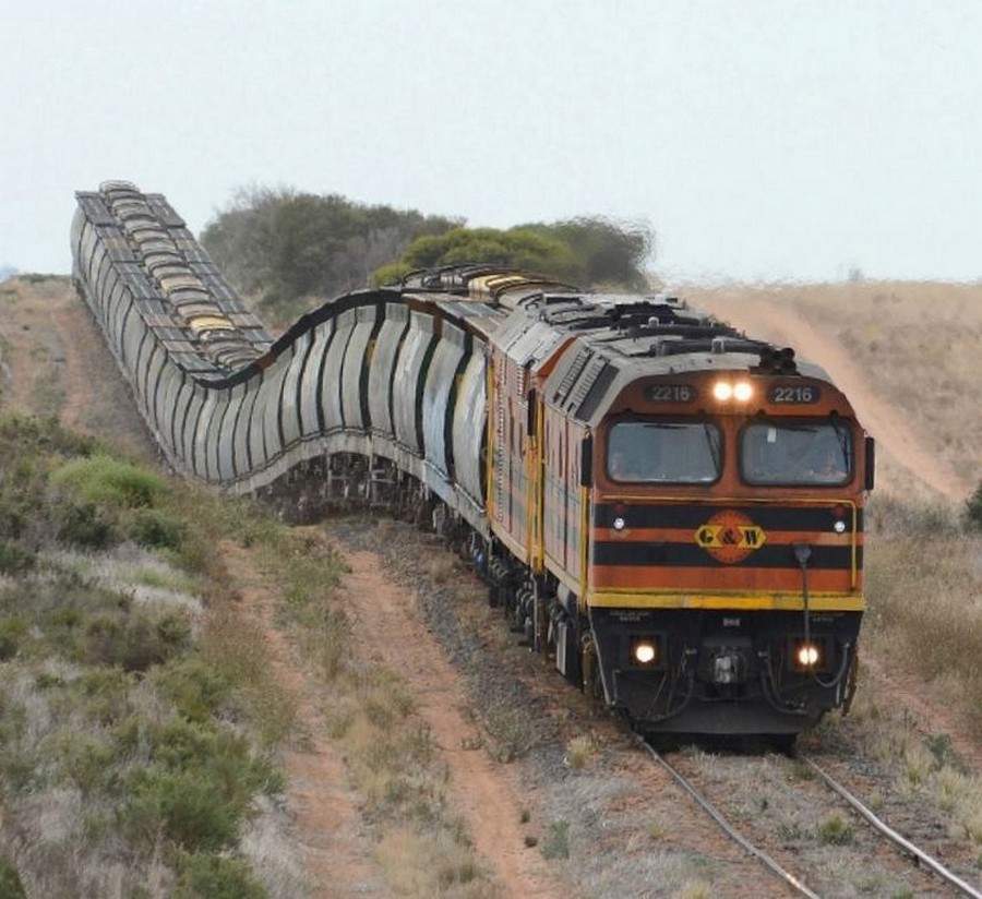 900x824, 154 Kb / поезд, вагоны