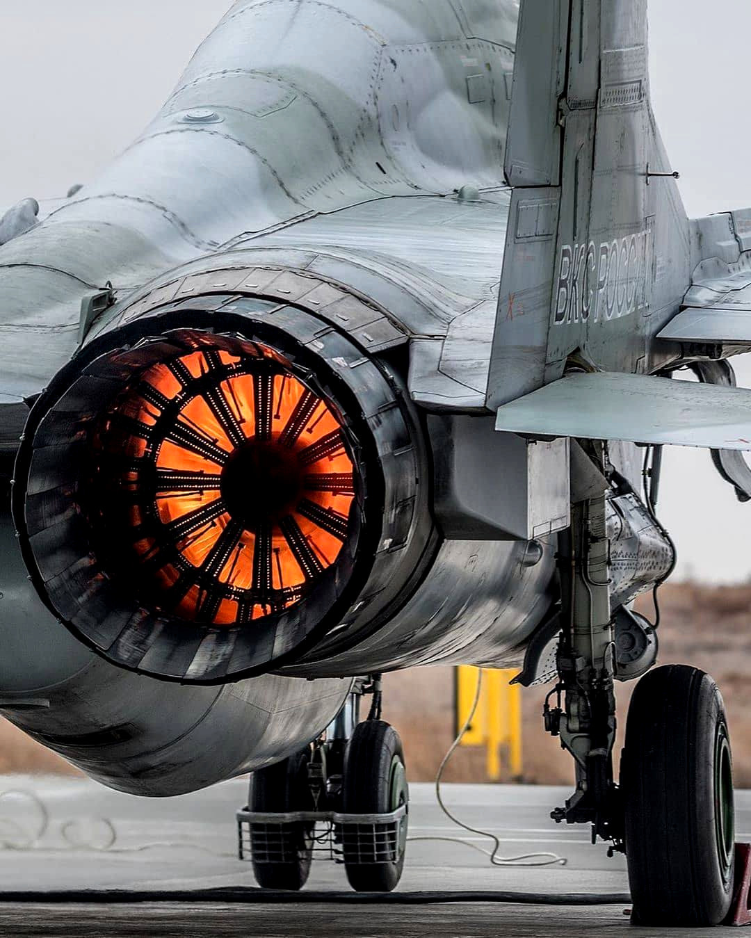 1080x1349, 271 Kb / самолет, двигатель, истребитель, ВКС, Россия