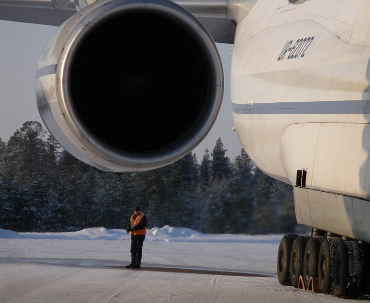 740x607, 77 Kb / двигатель, самолет, зима