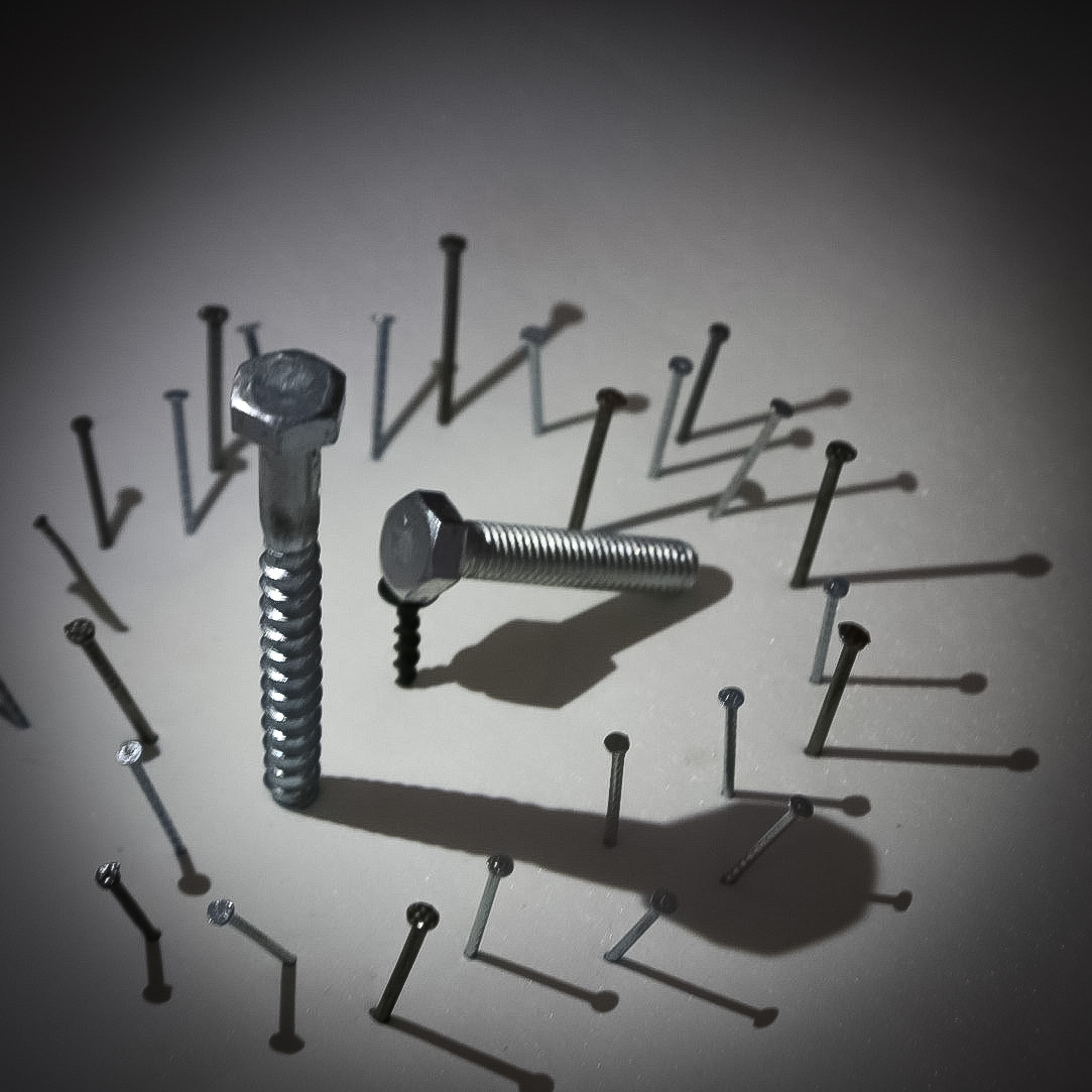 1083x1083, 189 Kb / Гвозди, шуруп, инсталляция, болт