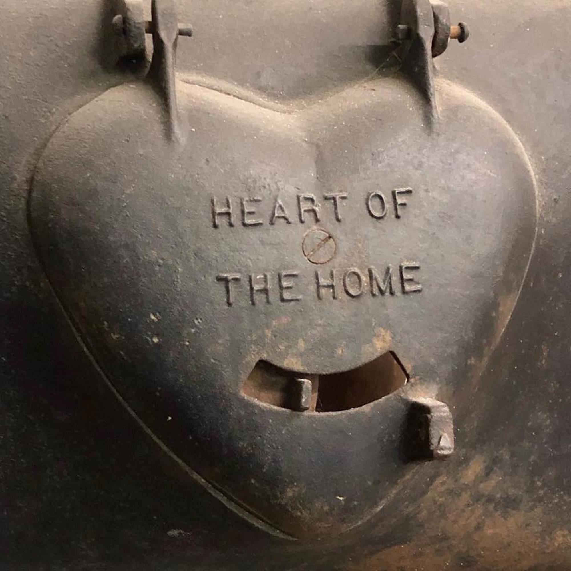 2000x2000, 419 Kb / печь, котел, сердце, заслонка, поддувало, дверь, дверка