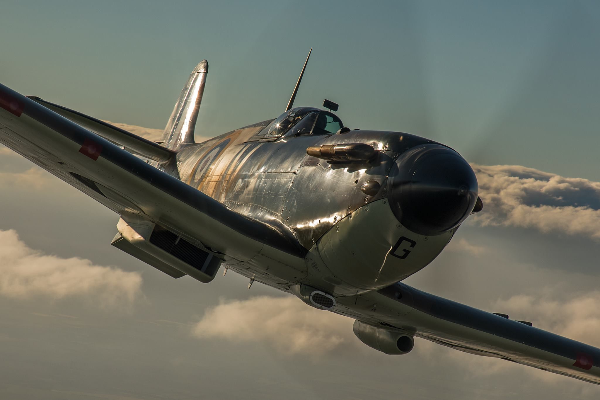 2048x1365, 168 Kb / самолет, облака, небо, ретро