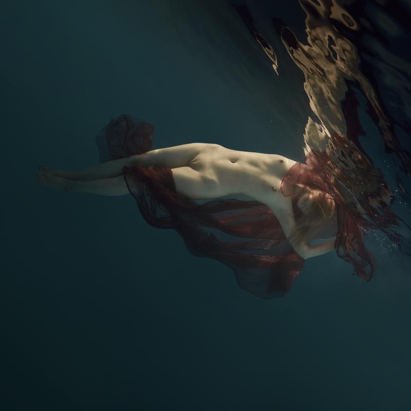 800x800, 26 Kb / Елена,  вода, платок, fly10