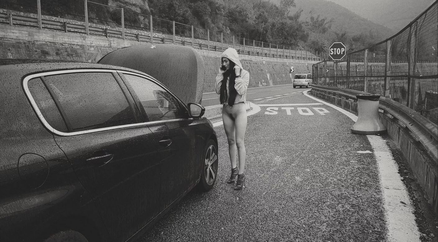 1409x779, 264 Kb / автомобиль, сломался, стоп, stop, знак, дорога