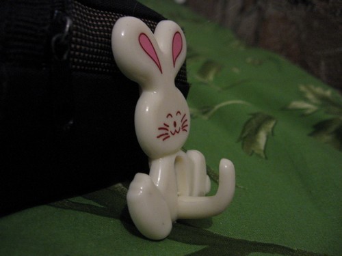 500x375, 29 Kb / вешалка, зайчик