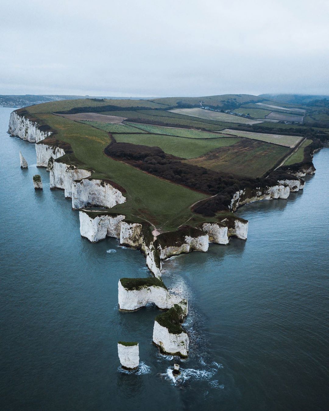 1080x1350, 201 Kb / берег, поле, скалы, белый, Англия