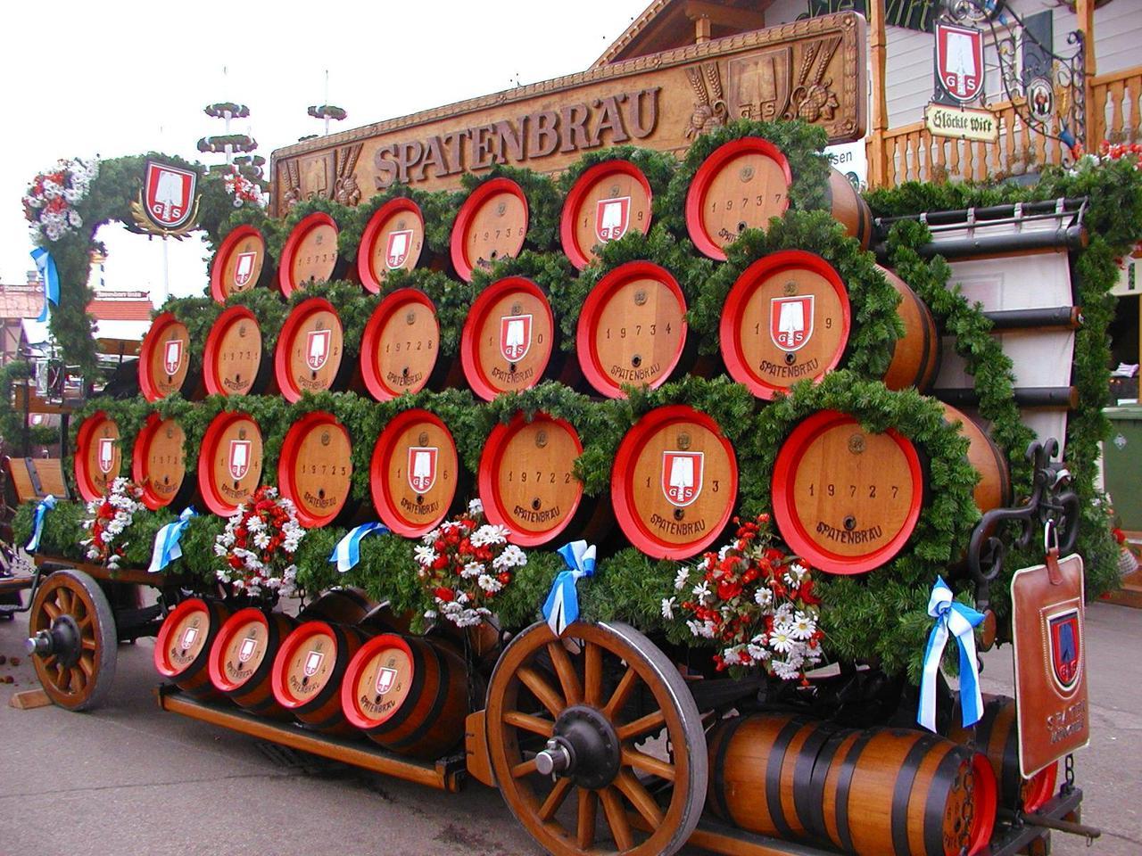 1280x960, 241 Kb / бочки, пиво, Мюнхен, Октоберфест