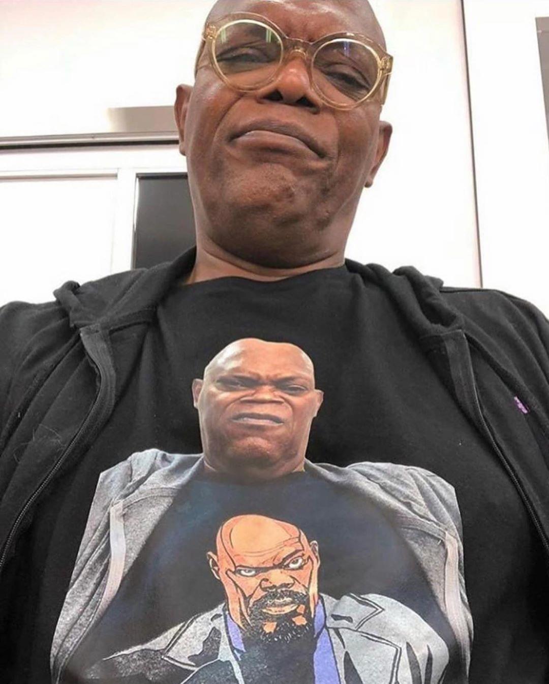 1080x1346, 127 Kb / Samuel L. Jackson, селфи, майка