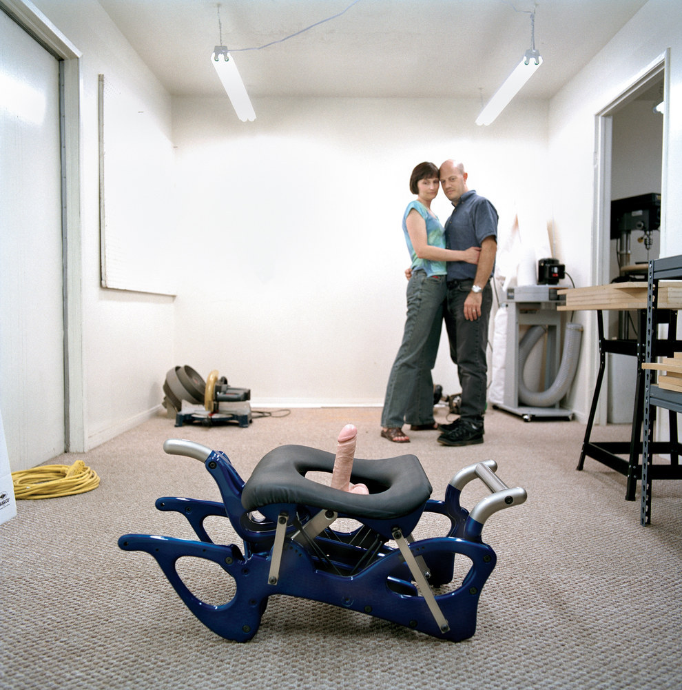 990x1001, 259 Kb / двое, задумались, дилдо, приблуда