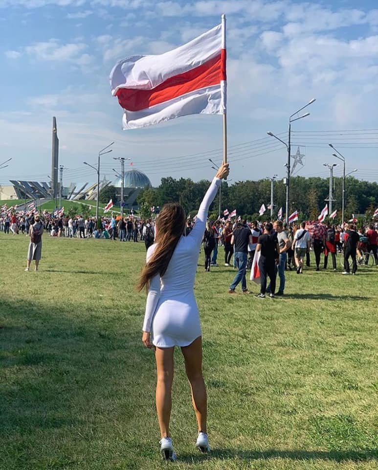 773x960, 156 Kb / Бчб, Стелла, протест, флаг