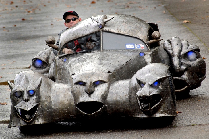 728x487, 206 Kb / готика, машина