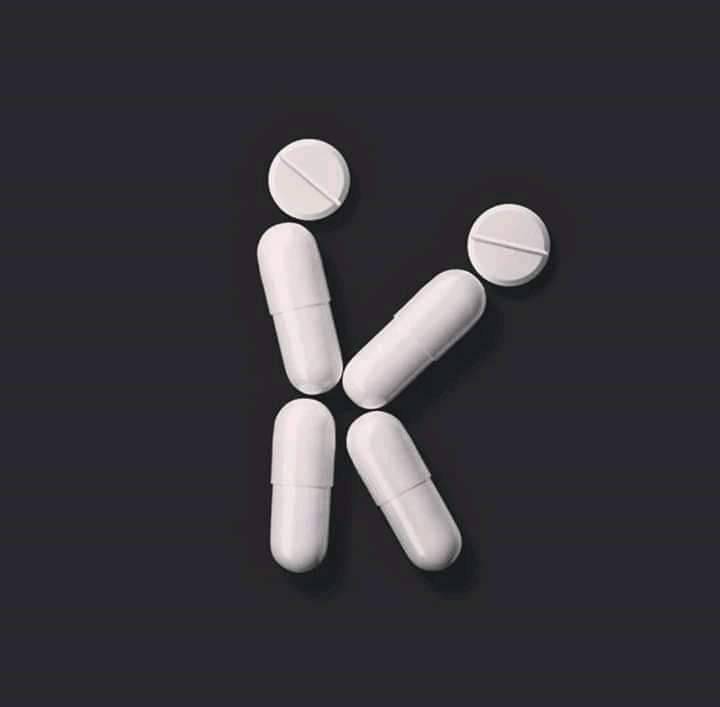 720x707, 11 Kb / колёса, пилюли, секс, рисунок