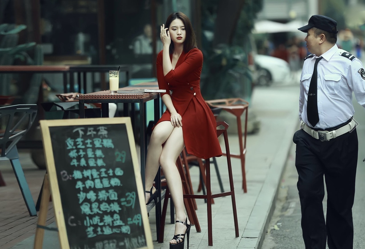 1280x873, 202 Kb / меню, японка, полицейский, красный