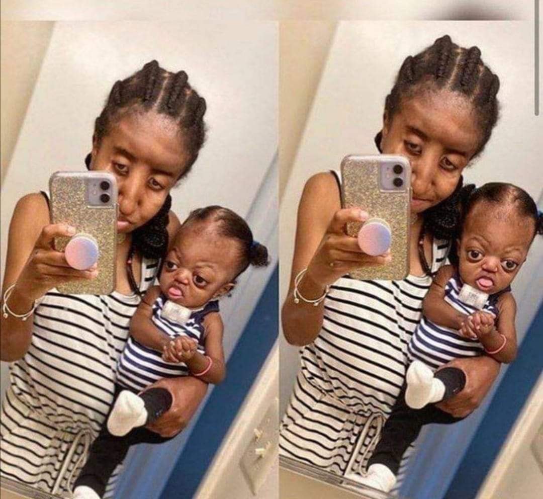 1080x992, 134 Kb / Телефон, зеркало, отражение