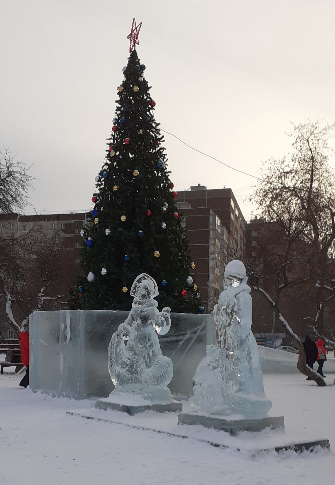 1172x1700, 460 Kb / Ёлка, снегурочка, дед мороз, лёд, Екатеринбург