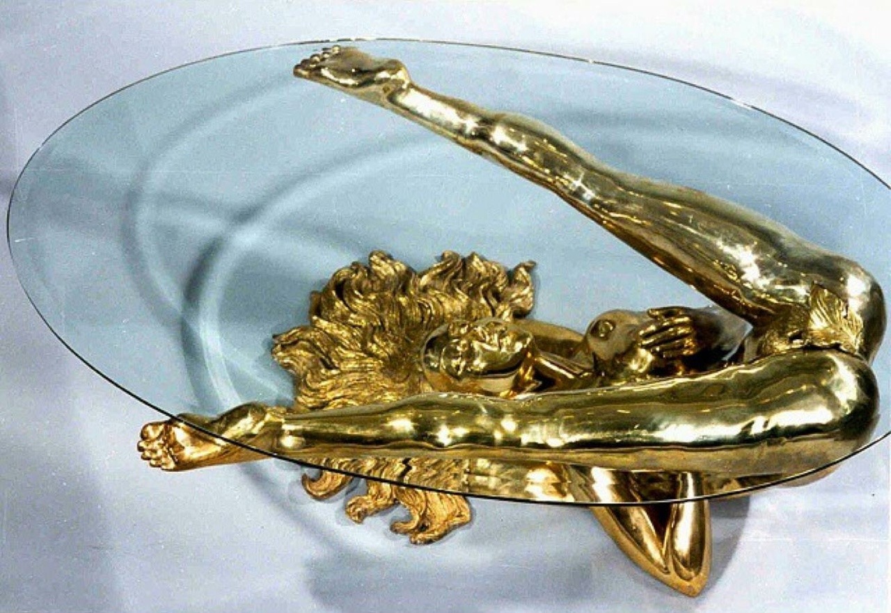 1280x882, 309 Kb / столик, стекло, поза