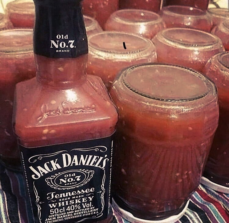 750x728, 107 Kb / Виски, банки, закрутки, бутылка, джек дэниэлс, jack daniels