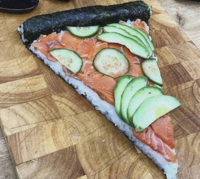 850x758, 167 Kb / Пицца, суши, нори, авокадо, рис, огурец, рыба