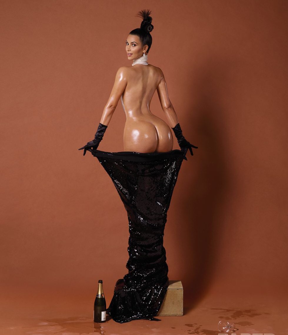 979x1135, 79 Kb / женщина, бокал, бутылка, накидка, бусы, перчатки, Kim Kardashian, Ким Кардашьян