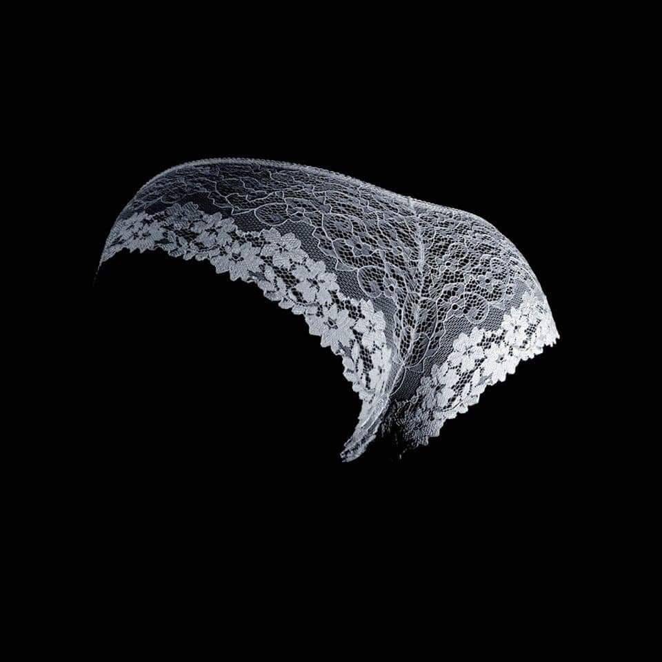 960x960, 65 Kb / трусы, попа, ч/б