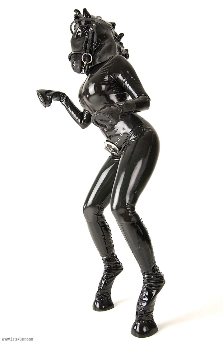 717x1100, 65 Kb / женщина, костюм, лошадь, латекс