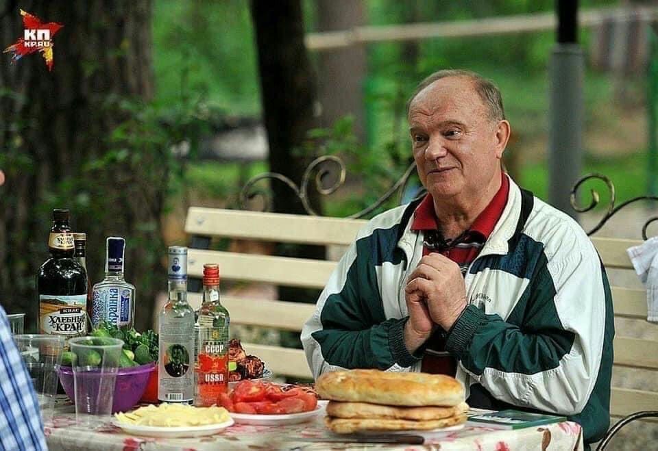 960x659, 107 Kb / зюганов, водка, квас, ссср, лаваш