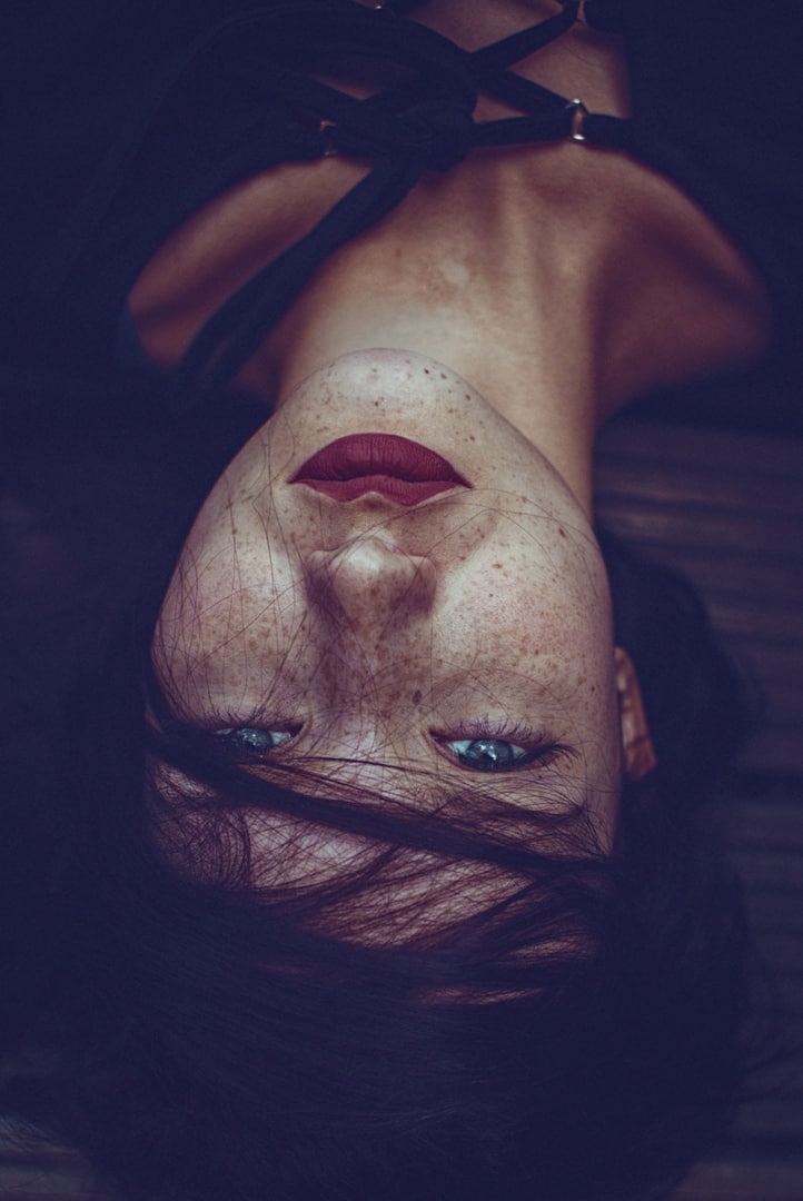 722x1080, 69 Kb / лицо, голова, веснушки, макияж, губы