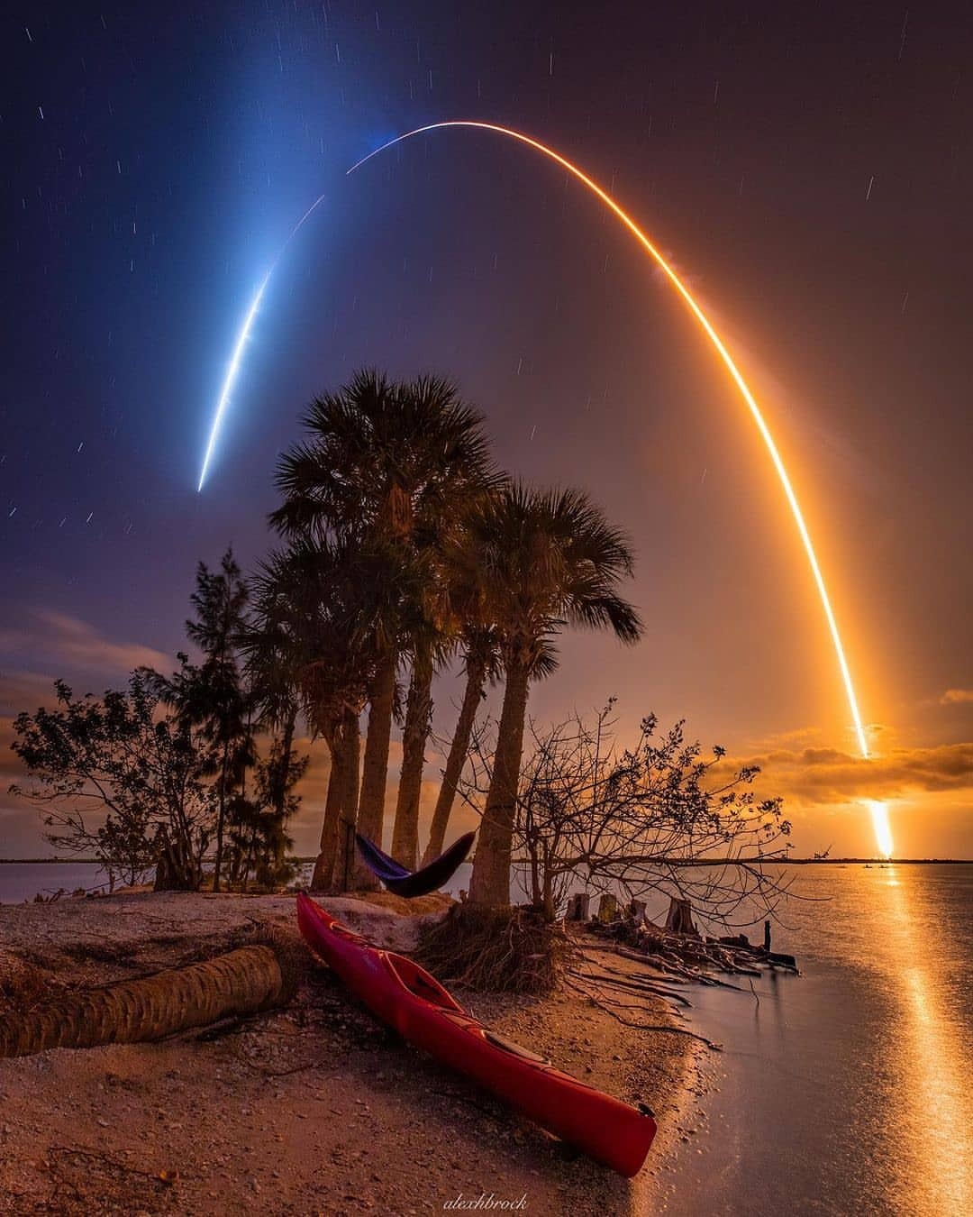 1080x1350, 194 Kb / ракета, пальма, пуск, гамак, каноэ