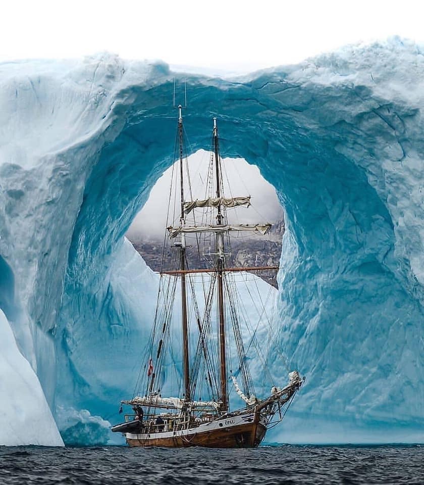 840x960, 139 Kb / парусник, айсберг, море, Гренландия, EarthPorn